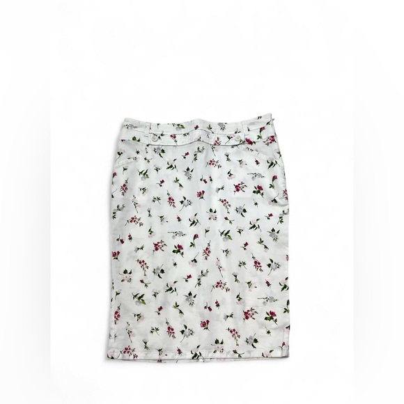 D&G White Floral Pencil Skirt with Pink and Green Accents